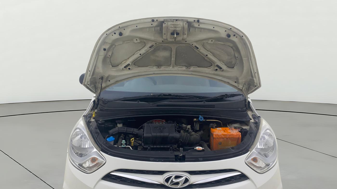 2016 Hyundai i10 MAGNA 1.1, CNG, Manual, 91,361 km, Open Bonet