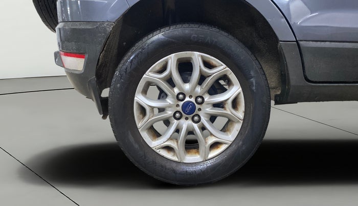 2015 Ford Ecosport TITANIUM 1.5L PETROL AT, Petrol, Automatic, 1,20,576 km, Right Rear Wheel