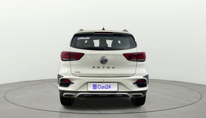 2024 MG ASTOR Select 1.5 CVT (Ivory), Petrol, Automatic, 20,164 km, Back/Rear