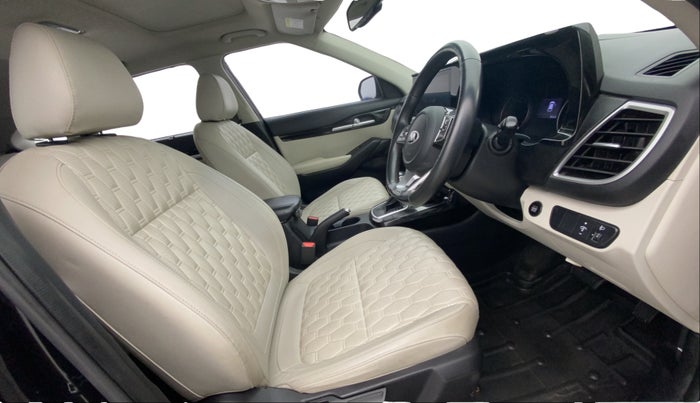 2020 KIA SELTOS HTX 1.5 CVT PETROL, Petrol, Automatic, 83,021 km, Right Side Front Door Cabin