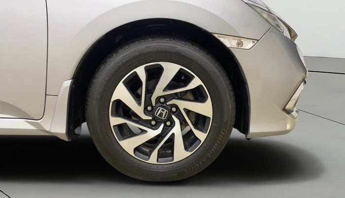 2020 Honda Civic 1.8L I-VTEC V CVT, Petrol, Automatic, 1,04,898 km, Right Front Wheel