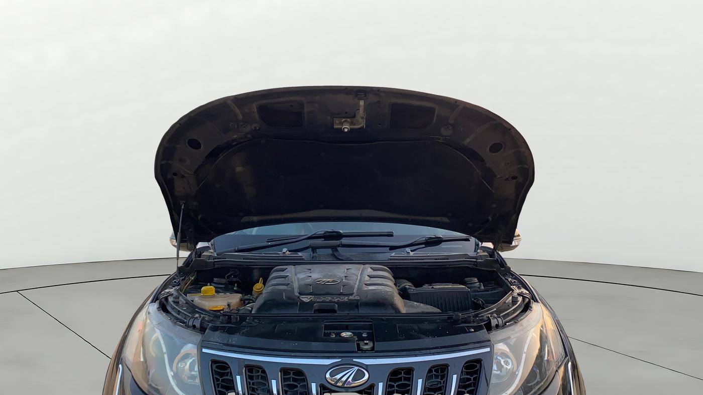 2016 Mahindra XUV500 W8, Diesel, Manual, 83,424 km, Open Bonet