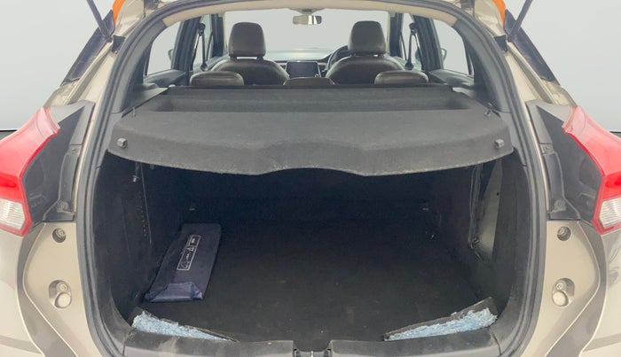 2019 Nissan Kicks XV PREMIUM O DUAL TONE DIESEL, Diesel, Manual, 45,593 km, Boot Open Zoomed View