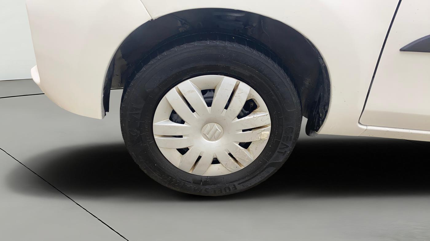 2020 Maruti Alto VXI, CNG, Manual, 49,107 km, Left Front Wheel