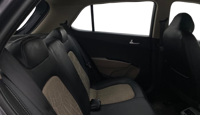 2019 Hyundai Grand i10 SPORTZ 1.2 KAPPA VTVT, Petrol, Manual, 33,152 km, Right Side Rear Door Cabin