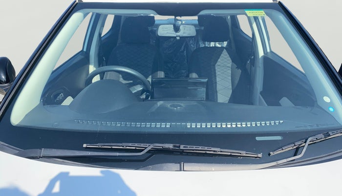 2024 Mahindra XUV 3XO MX3 Pro 1.2 L TCMPFi, Petrol, Manual, 15,478 km, Front Windshield