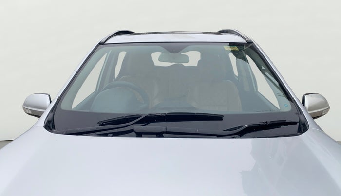 2019 Mahindra XUV500 W11, Diesel, Manual, 91,379 km, Front Windshield