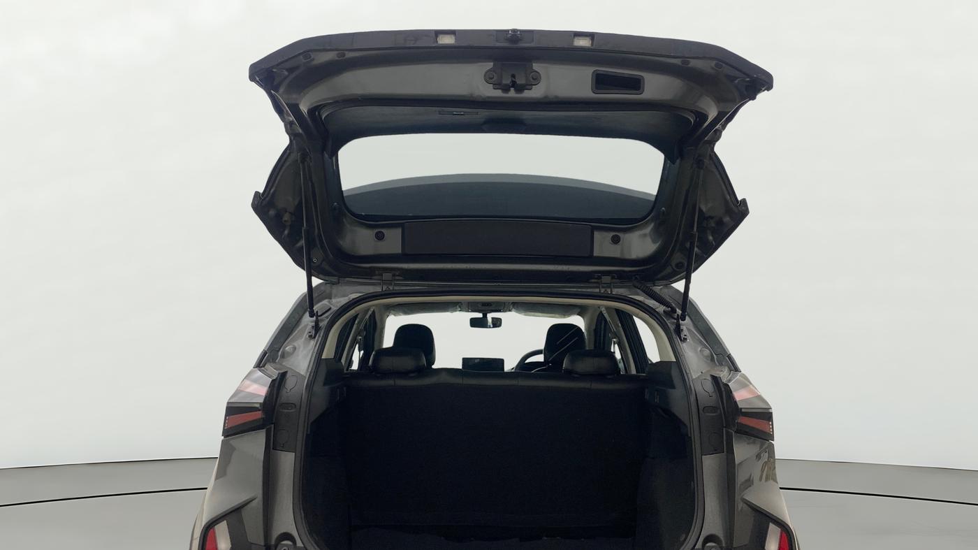 2023 Tata NEXON SMART PLUS 1.2 REVOTRON, Petrol, Manual, 17,193 km, Boot Door Open