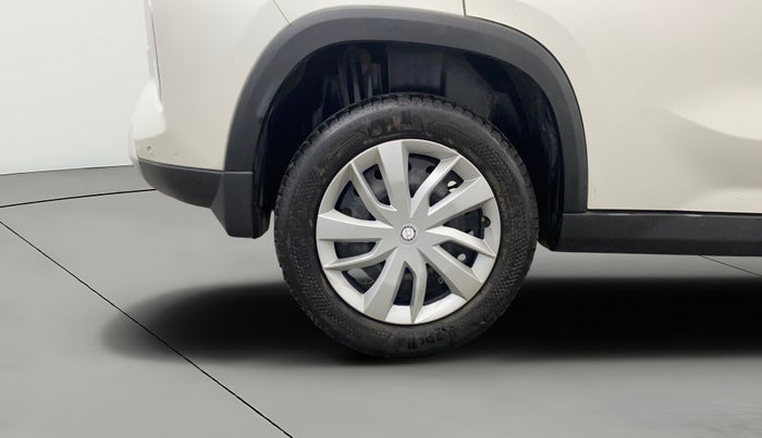 2024 Maruti Grand Vitara DELTA SMART HYBRID, Petrol, Manual, 34,308 km, Right Rear Wheel