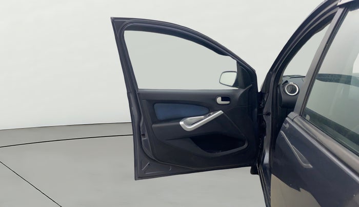 2015 Ford Figo TITANIUM 1.2 PETROL, Petrol, Manual, 77,456 km, LHS Front Door