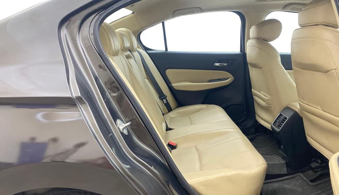 2021 Honda City 1.5L I-DTEC ZX, Diesel, Manual, 32,732 km, Right Side Rear Door Cabin