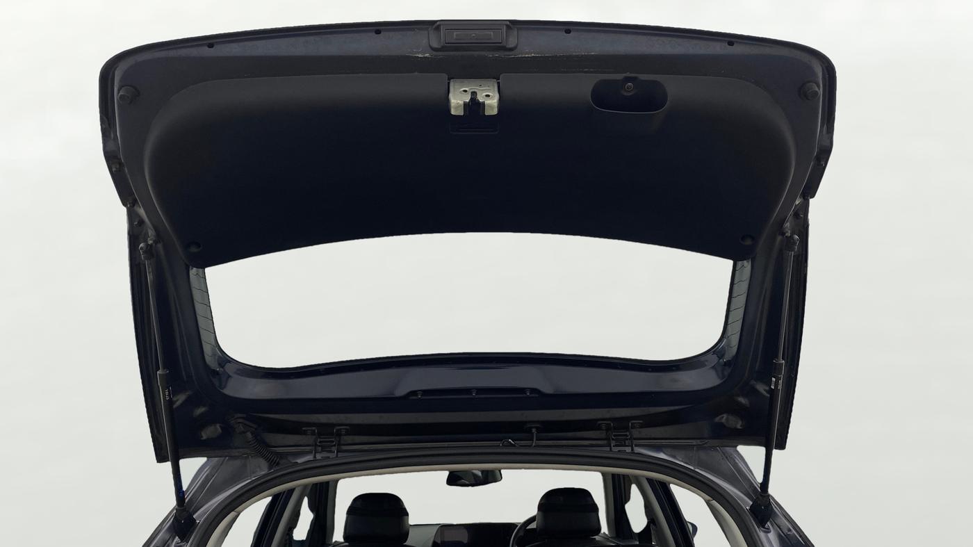 2022 Hyundai NEW I20 ASTA (O) 1.2 AT, Petrol, Automatic, 69,504 km, Boot Door Open