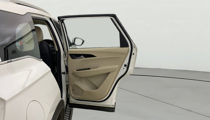 2021 MG HECTOR SHARP 1.5 DCT PETROL, Petrol, Automatic, 12,596 km, RHS Rear Door