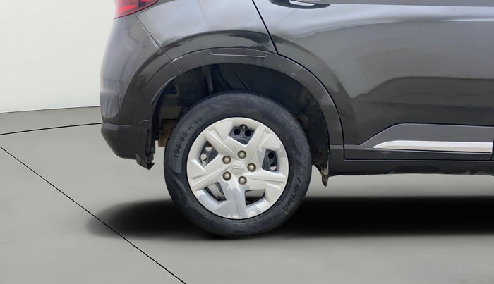 2020 Hyundai VENUE S 1.2, Petrol, Manual, 72,978 km, Right Rear Wheel