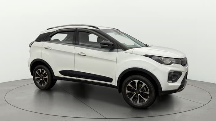 2020 Tata NEXON XZ PLUS PETROL, Petrol, Manual, 1,27,394 km, Right Front Diagonal
