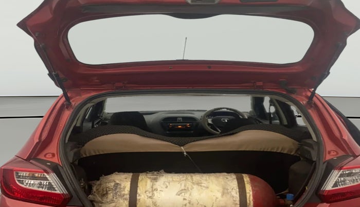 2017 Tata Tiago XE PETROL, CNG, Manual, 96,208 km, Boot Open Zoomed View
