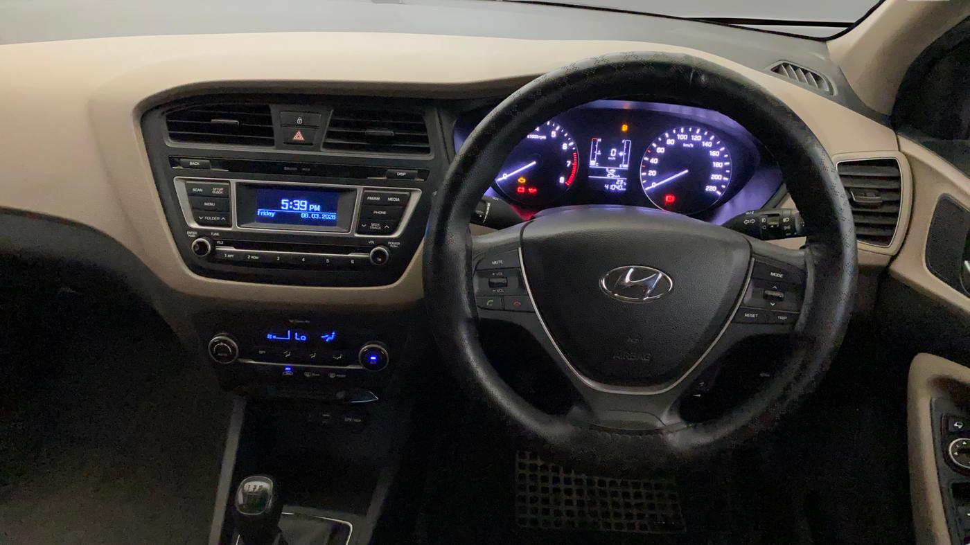 2016 Hyundai Elite i20 SPORTZ 1.2, Petrol, Manual, 40,928 km, Steering Wheel Close Up