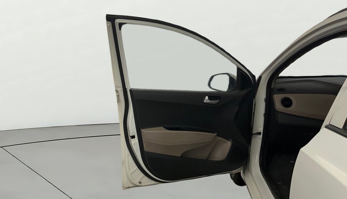 2017 Hyundai Grand i10 SPORTZ (O) AT 1.2 KAPPA VTVT, Petrol, Automatic, 38,356 km, LHS Front Door