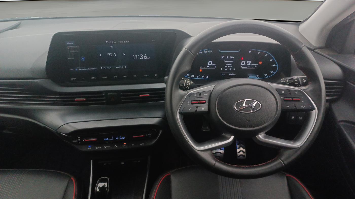 2022 Hyundai NEW I20 Asta (O) 1.0 Turbo DCT Dual Tone, Petrol, Automatic, 46,427 km, Steering Wheel Close Up