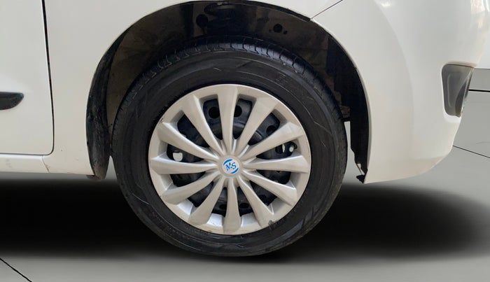 2014 Maruti Wagon R 1.0 VXI, CNG, Manual, 92,726 km, Right Front Wheel