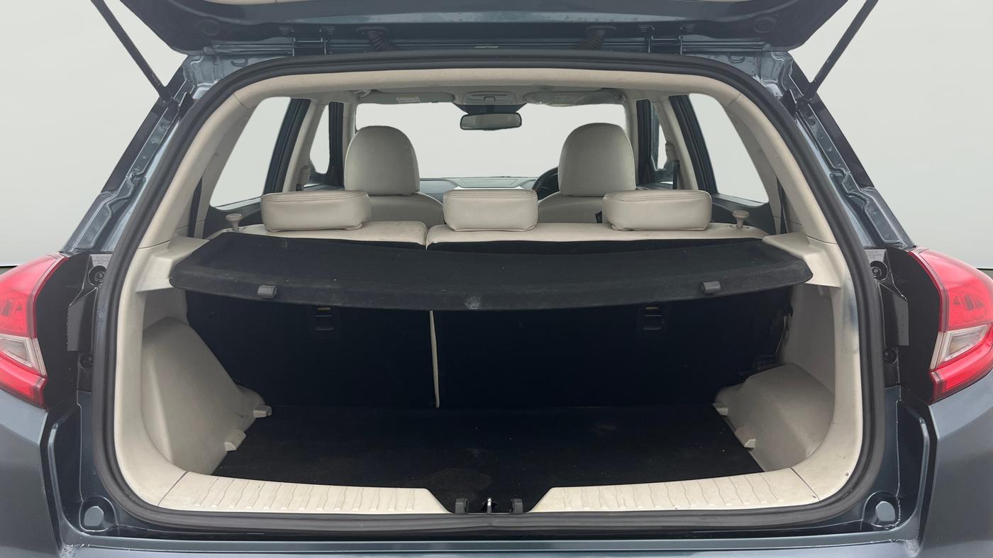 2023 Mahindra XUV300 W8 (O) 1.2 PETROL AMT, Petrol, Automatic, 35,603 km, Boot Open Zoomed View