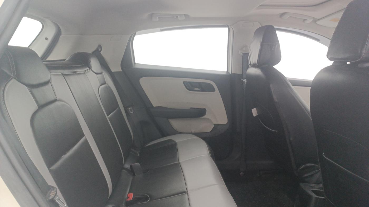 2024 Tata ALTROZ XM Plus (S) Diesel, Diesel, Manual, 45,880 km, Right Side Rear Door Cabin
