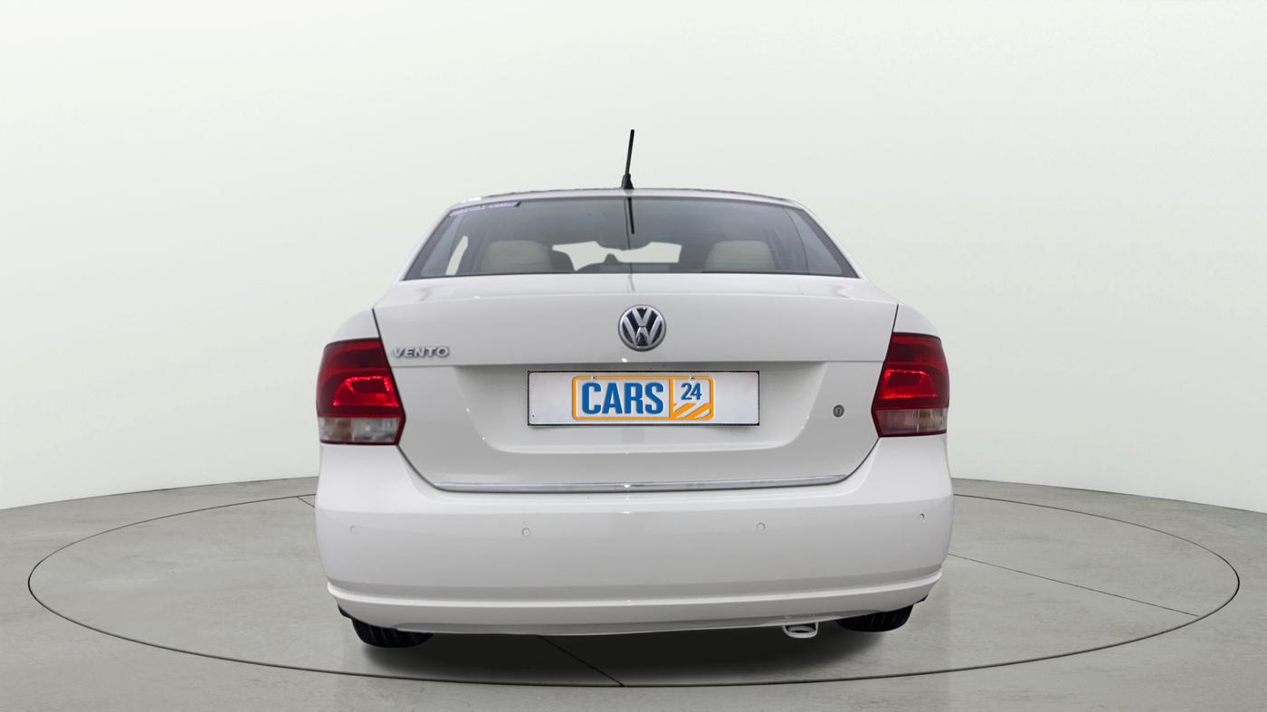 2015 Volkswagen Vento HIGHLINE 1.6 MPI, Petrol, Manual, 57,363 km, Back/Rear