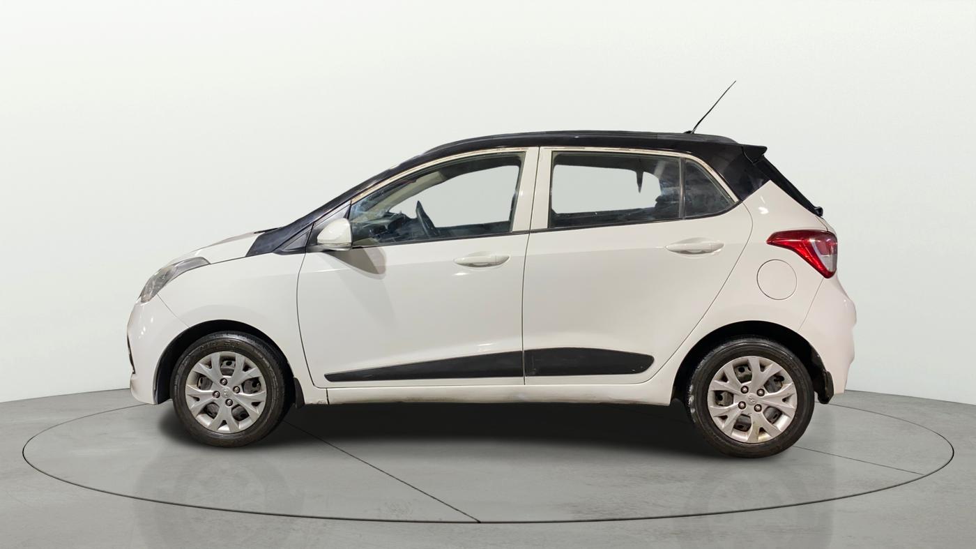 2016 Hyundai Grand i10 SPORTZ 1.2 KAPPA VTVT, Petrol, Manual, 67,042 km, Left Side