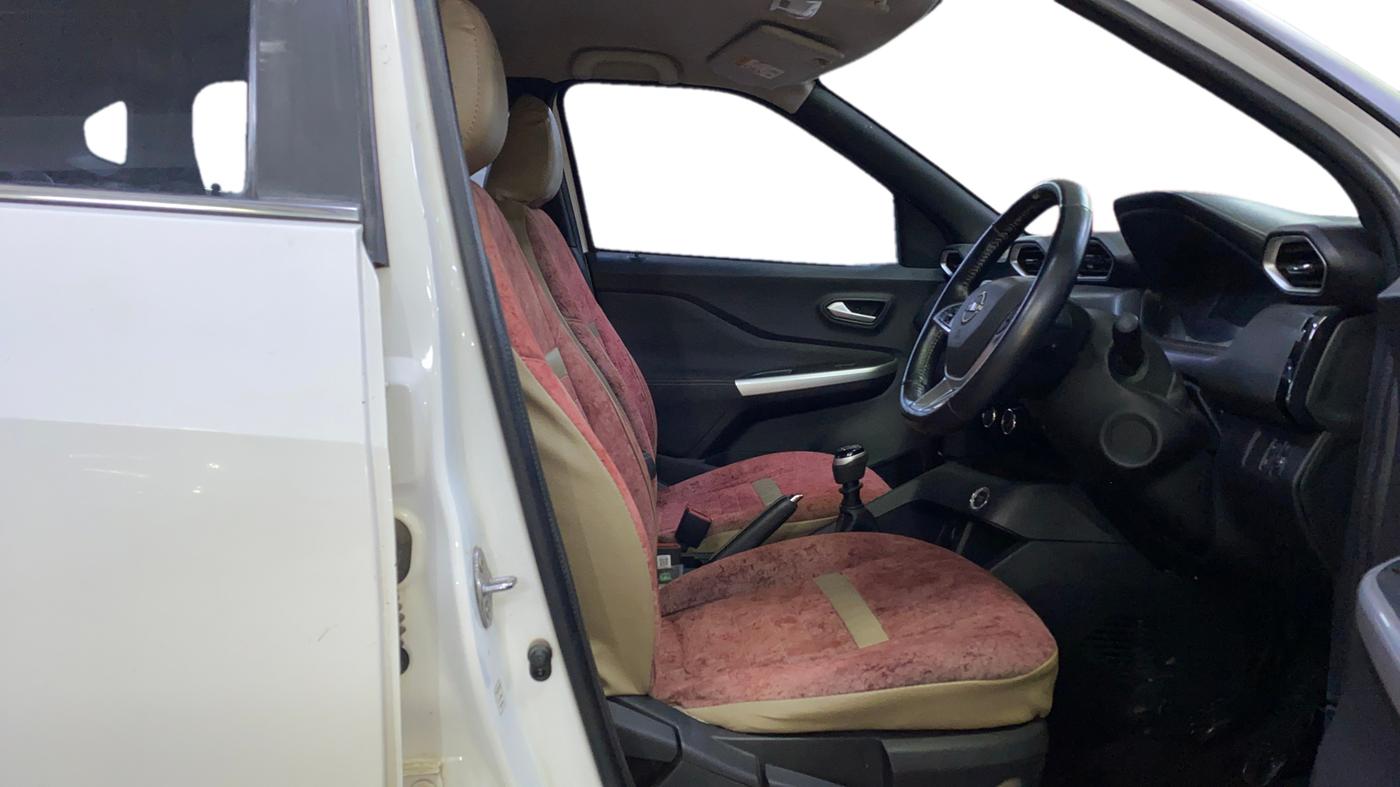 2022 Nissan MAGNITE XV PREMIUM, Petrol, Manual, 13,694 km, Right Side Front Door Cabin