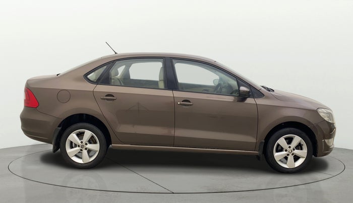 2016 Skoda Rapid 1.5 TDI CR STYLE PLUS AT, Diesel, Automatic, 75,952 km, Right Side View