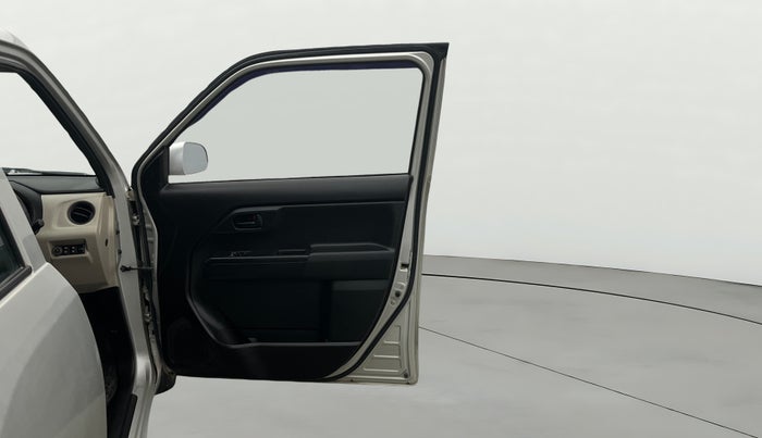 2020 Maruti New Wagon-R LXI 1.0, CNG, Manual, 23,630 km, RHS Front Door