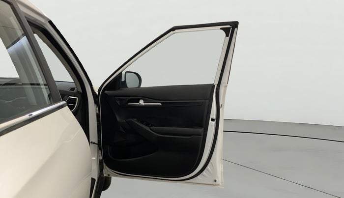 2025 KIA SELTOS HTK (O), Petrol, Manual, 2,460 km, RHS Front Door