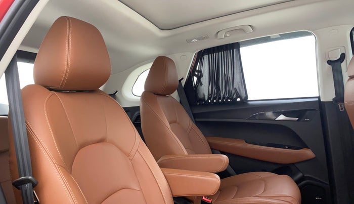 2020 MG HECTOR PLUS SHARP 2.0 DIESEL TURBO MT 6-STR, Diesel, Manual, 58,494 km, Right Side Rear Door Cabin