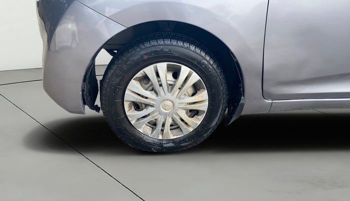 2013 Hyundai Eon D-LITE+, Petrol, Manual, 79,459 km, Left Front Wheel