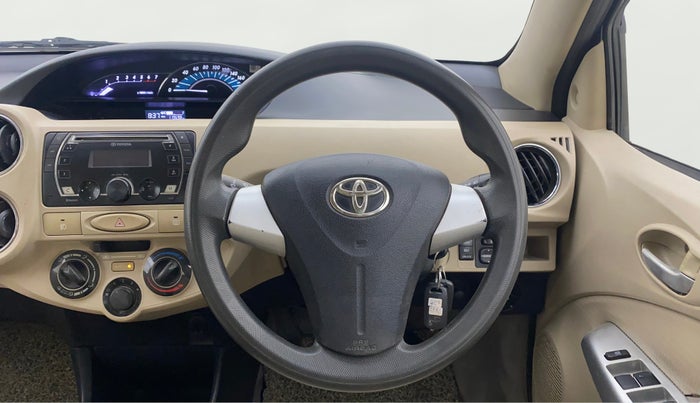 2018 Toyota Etios VD PLATINUM, Diesel, Manual, 1,19,697 km, Steering Wheel Close Up