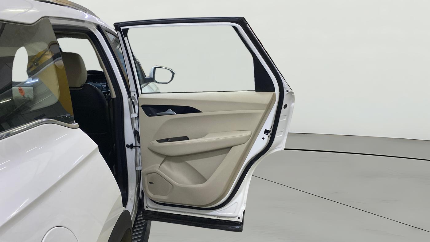 2021 MG HECTOR SHARP HYBRID 1.5 PETROL, Petrol, Manual, 6,054 km, RHS Rear Door