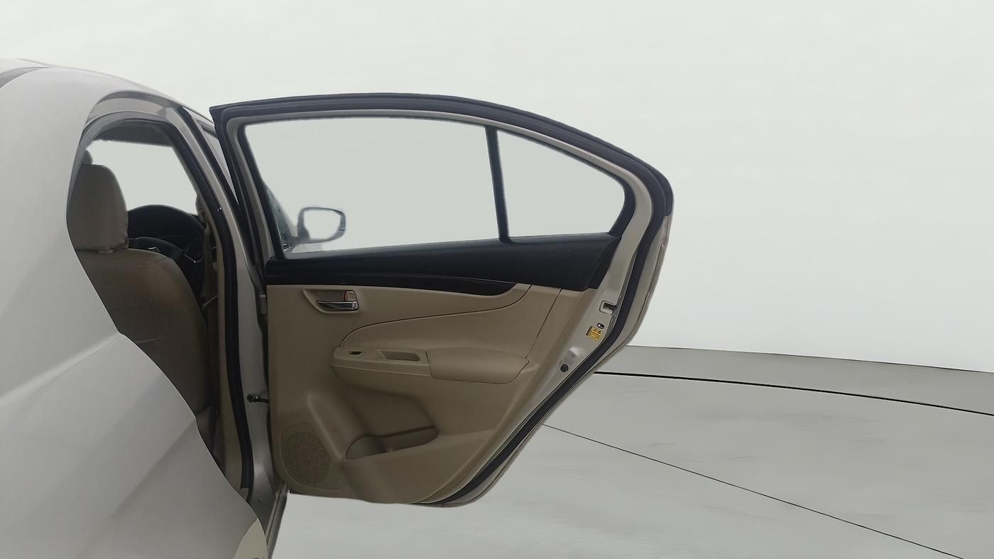 2016 Maruti Ciaz VXI, Petrol, Manual, 400 km, RHS Rear Door