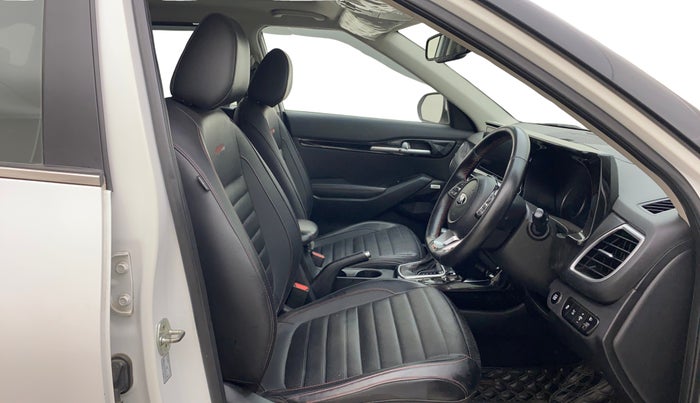 2020 KIA SELTOS GTX PLUS AT 1.5 DIESEL, Diesel, Automatic, 86,719 km, Right Side Front Door Cabin