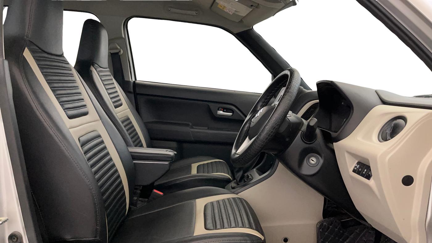 2025 Maruti New Wagon-R VXI CNG 1.0, CNG, Manual, 13,286 km, Right Side Front Door Cabin