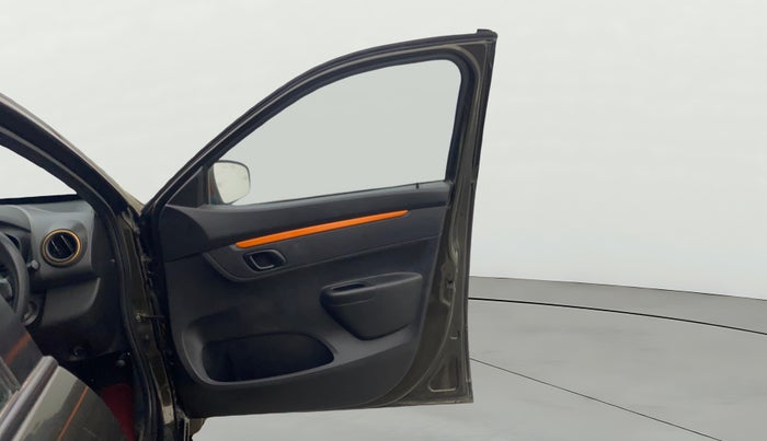 2018 Renault Kwid CLIMBER 1.0 AMT, Petrol, Automatic, 57,071 km, RHS Front Door