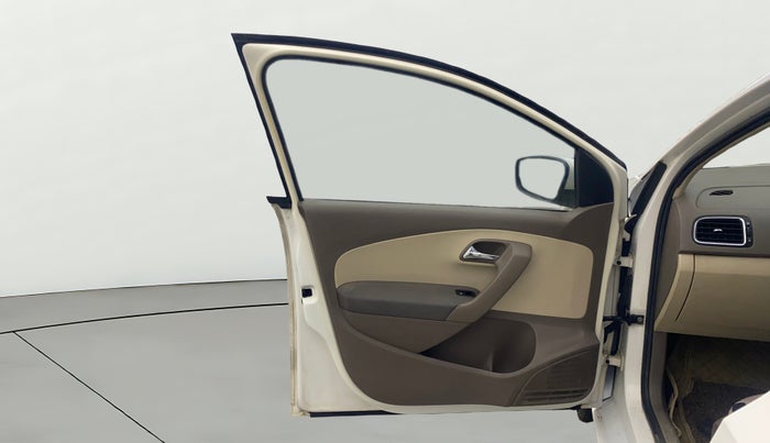 2012 Skoda Rapid AMBITION 1.6 TDI CR MT PLUS, Diesel, Manual, 1,10,617 km, LHS Front Door