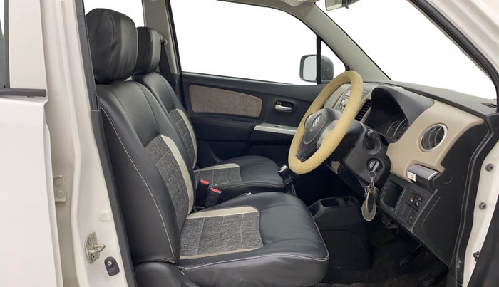 2016 Maruti Wagon R 1.0 VXI, Petrol, Manual, 44,667 km, Right Side Front Door Cabin