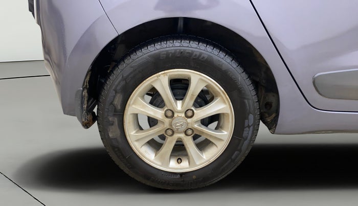 2015 Hyundai Grand i10 ASTA AT 1.2 KAPPA VTVT, Petrol, Automatic, 83,202 km, Right Rear Wheel