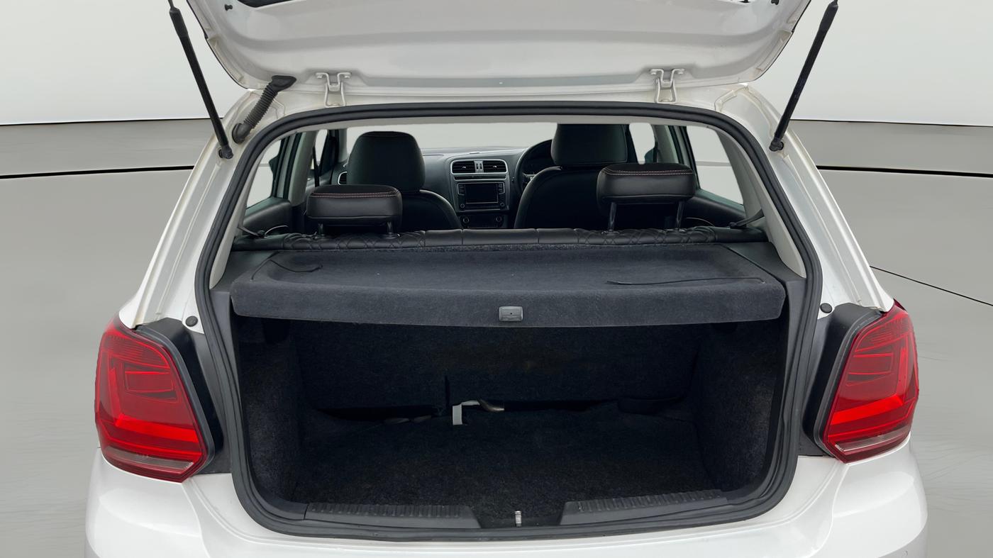 2021 Volkswagen Polo HIGHLINE PLUS 1.0, Petrol, Manual, 88,541 km, Boot Open Zoomed View