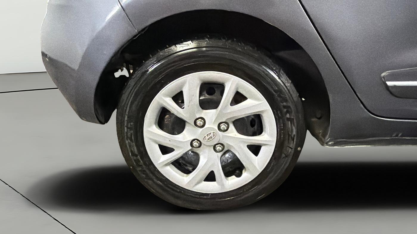 2019 Hyundai Grand i10 SPORTZ 1.2 KAPPA VTVT, Petrol, Manual, 75,953 km, Right Rear Wheel