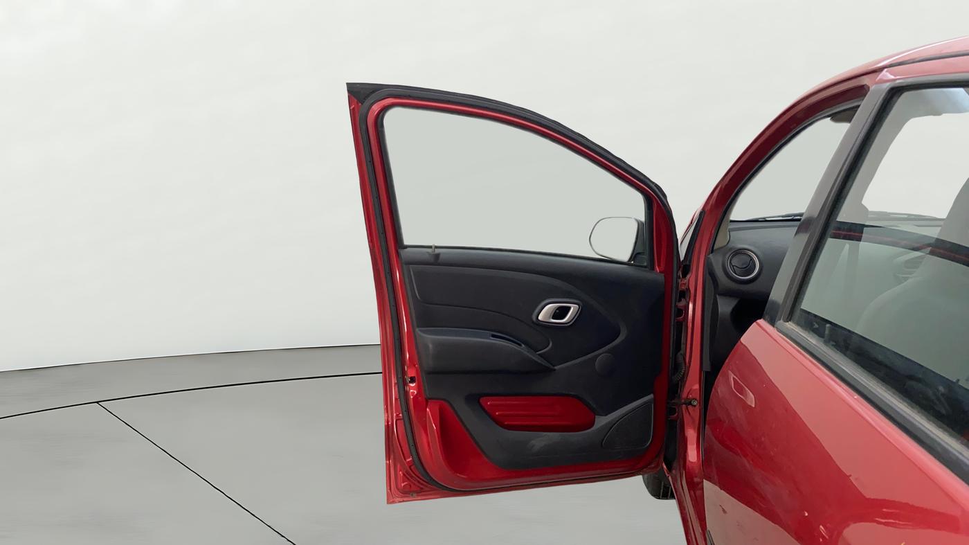 2018 Datsun Redi Go T (O), Petrol, Manual, 42,787 km, LHS Front Door