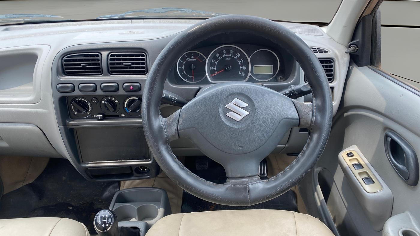 2013 Maruti Alto K10 VXI, Petrol, Manual, 95,705 km, Steering Wheel Close Up