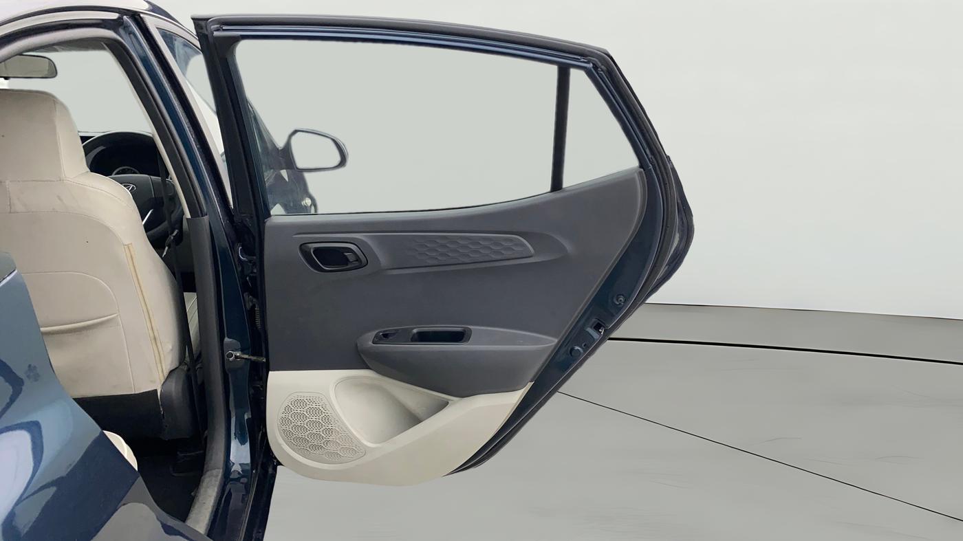 2022 Hyundai AURA S 1.2 CNG, CNG, Manual, 37,661 km, RHS Rear Door