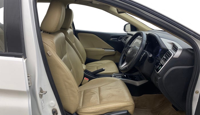 2018 Honda City 1.5L I-VTEC ZX CVT, Petrol, Automatic, 1,11,844 km, Right Side Front Door Cabin