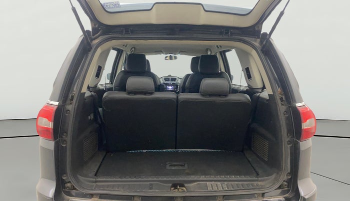 2017 Tata Hexa XTA 4X2 6 STR, Diesel, Automatic, 1,19,064 km, Boot Open Zoomed View